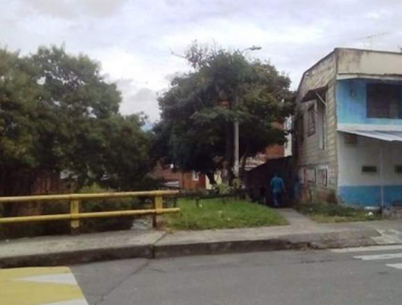 Local Más Edificio en San Javier en Medellín (Municipio)