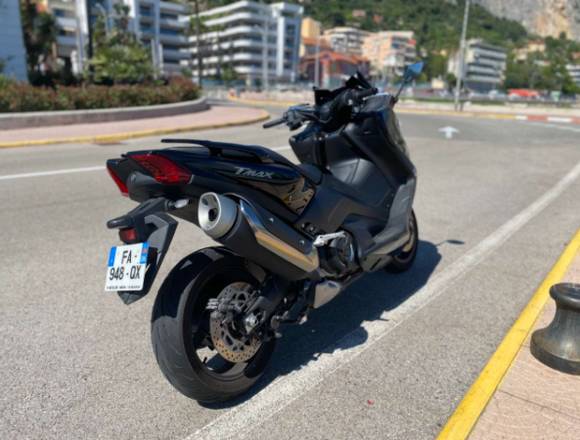 Yamaha T-Max 530 en parfait état. in Frankfurt am Main (Lokalität)