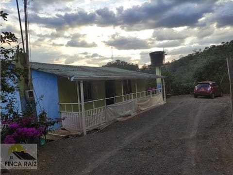 Casa Lote en Tena - Cundinamarca.