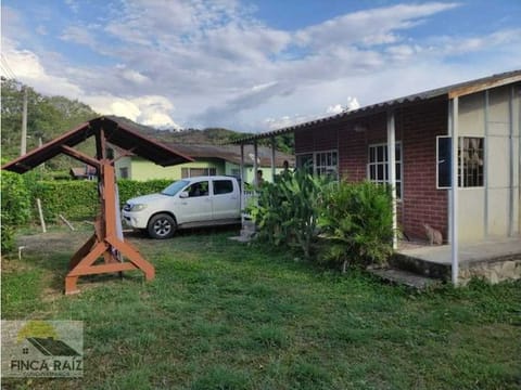 Casa Lote Plano En La Mesa - Cundinamarca.