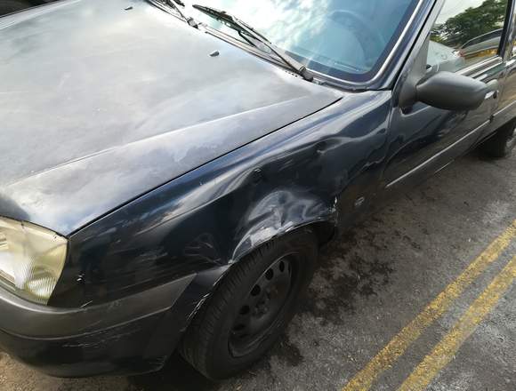Vendo Ford ikon 2006 en Gustavo A. Madero (Municipio)