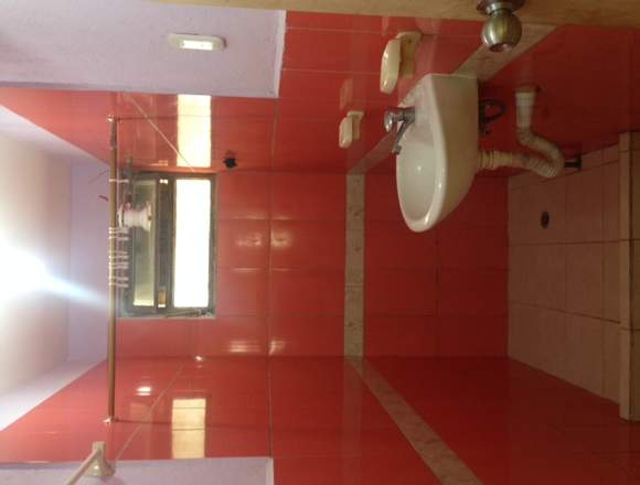 VILLA INDEPENDIENTE CON PATIO Y ÁREAS VERDES en Quito (Cantón)