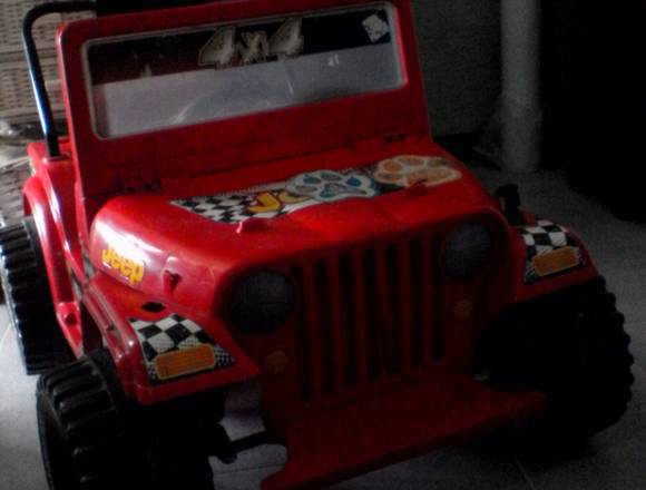 Carrito Jeep Wrangler Fisher Price para niño en Girardot (Municipio)