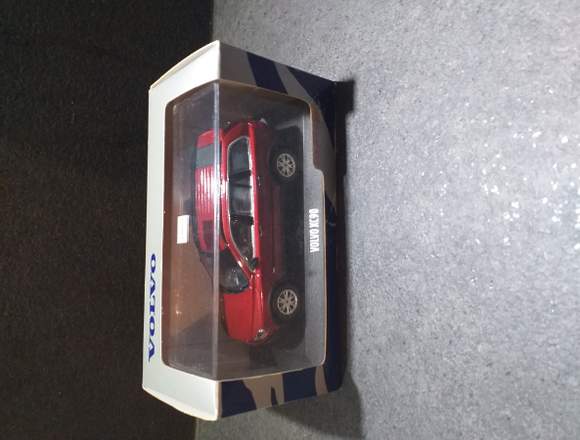 1:43 Volvo XC90 Officiel Volvo Modell in Landau in der Pfalz (Lokalität)