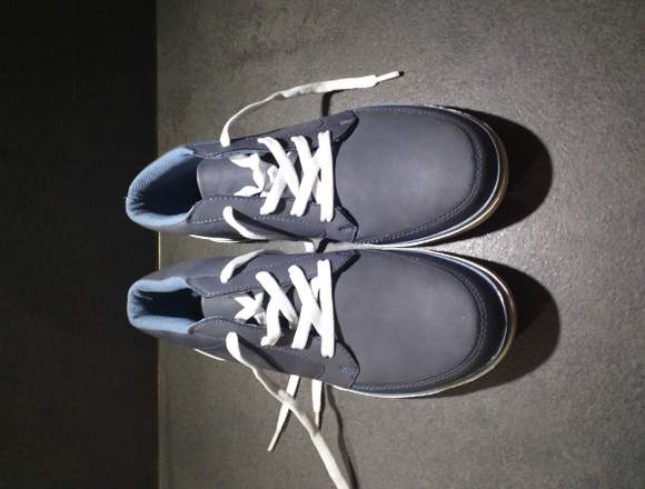 Herren Schuhe Sneaker 42. in Landau in der Pfalz (Lokalität)