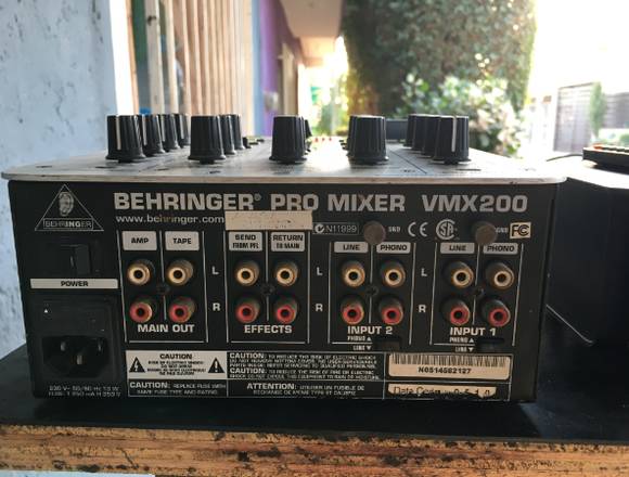 VENDO MIXER BEHRINGER VMX200