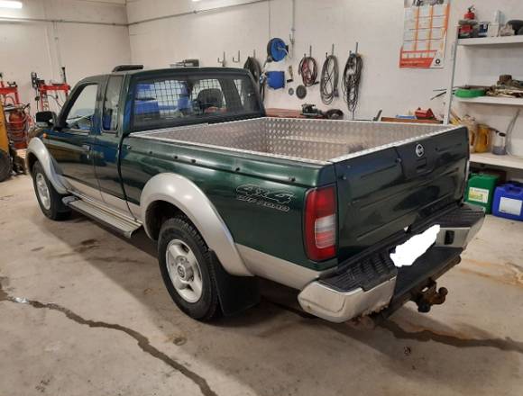 Nissan Navara 2005 diesel em Funchal (Concelho)