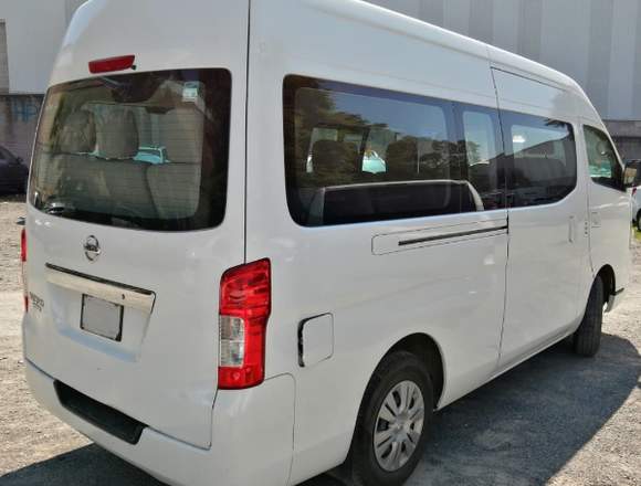 Nissan Urvan 2017 semi nueva lista para viajar