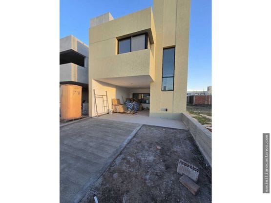 NOBU TOWN - Amplio Dúplex! 3 dorm, 3 baños, cochera!