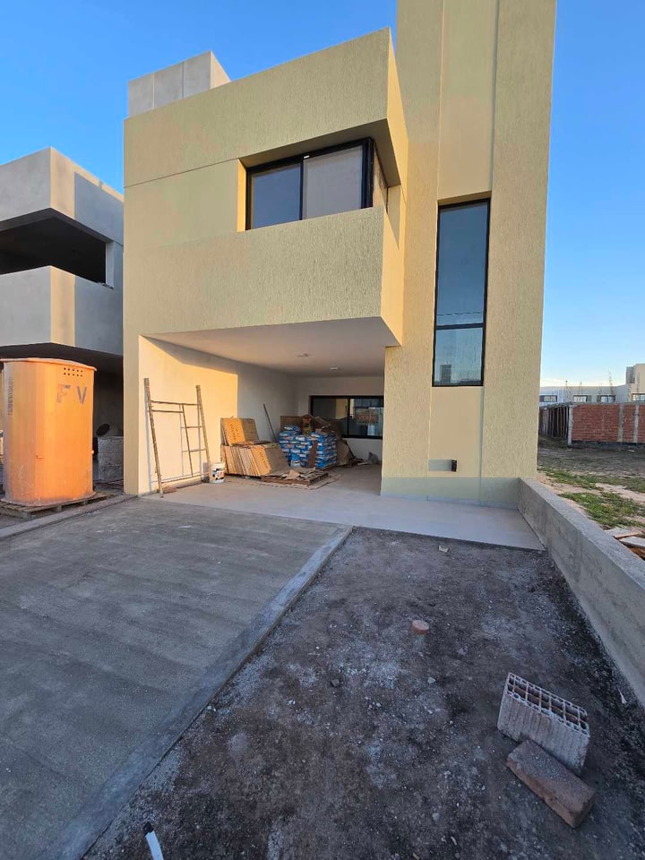 NOBU TOWN - Amplio Dúplex! 3 dorm, 3 baños, cochera! en Cordoba (Localidad)