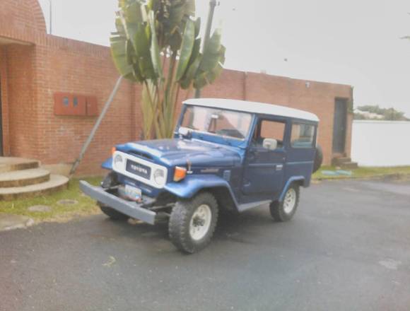 TOYOTA FJ40 para RESTAURAR en Los Salias (Municipio)