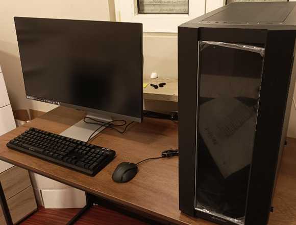 VENDO ORDENADOR PROFESIONAL NO TIENE NI UN MES