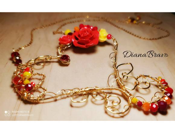 Collar Corazón de Rosas