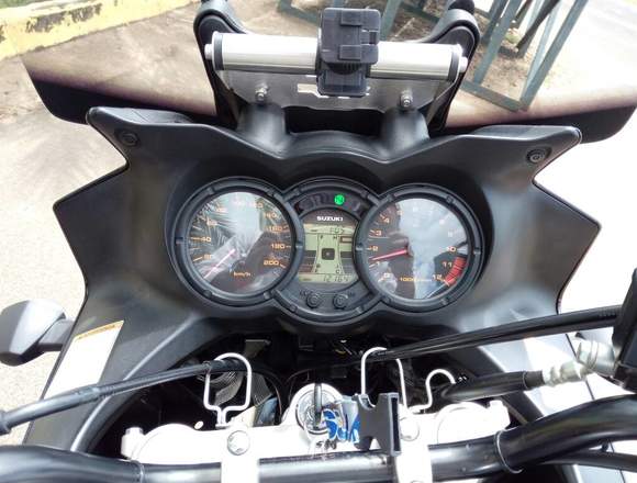 Vendo Moto vstrom DL 650 en Heres (Municipio)