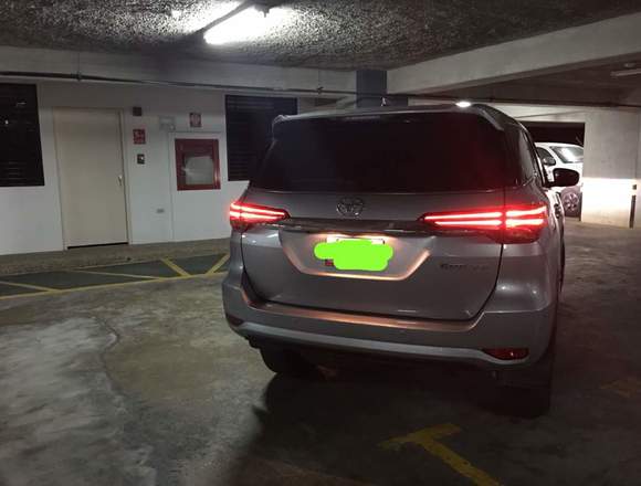 Vendo Fortuner 2017 modelo dubai en Heres (Municipio)