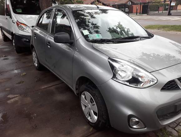 VENDO AUTO NISSAN MARCH SPORT 1.6 en Santiago (Comuna)
