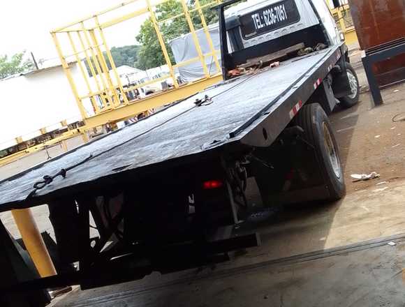 Servicio de acarreó económico y servicios grúa 24/ en Panamá (Distrito)
