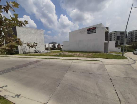 Terreno en venta en Valle Imperial en Zapopan (Municipio)