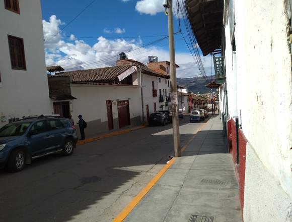 Se Vendé está casa cómo terreno en Cajamarca (Distrito)