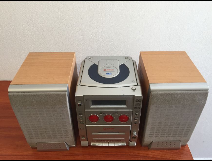 Micro componente DVD/CD/Cassette/Radio MIRAY