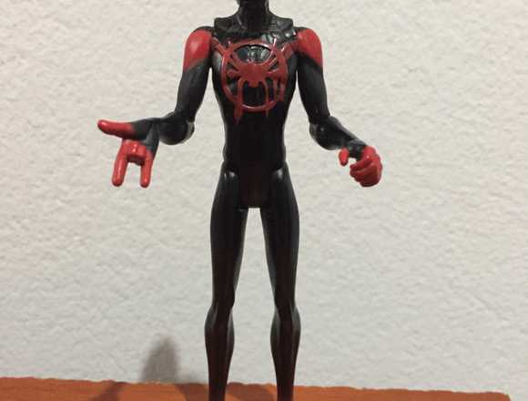 Miles Morales Spider-Man HASBRO (original) en Santiago de Surco (Lima 33) (Distrito)