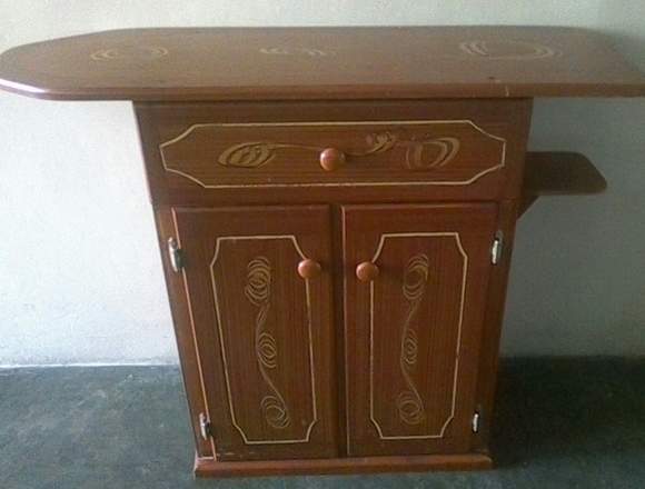 Multimueble, mesa con gavetas en Zea (Municipio)