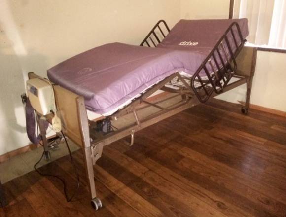 se vende cama de hospital electrica con colchon