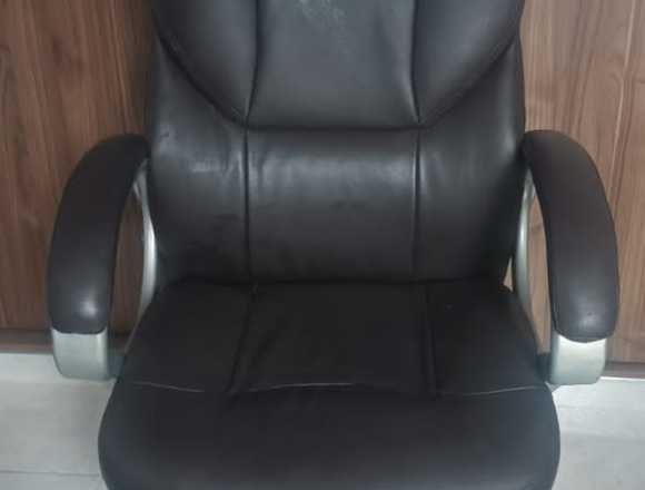 SILLA ESCRITORIO DE GERENTE en Santiago de Cali (Municipio)