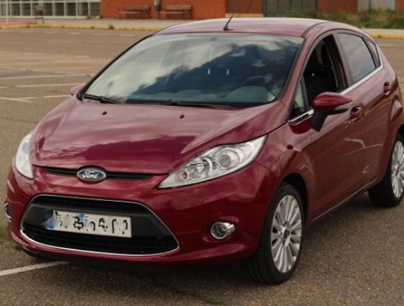 Ford Fiesta con poco uso y perfecto estado.