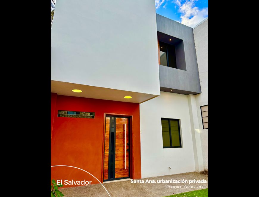Casa en venta dentro de residencial privado en Santa Ana (Municipio)