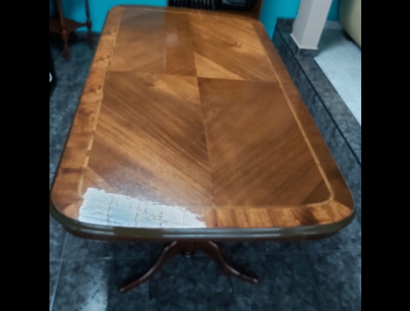 MESA DE COMEDOR Y VITRINA. en Álvaro Obregón (Municipio)