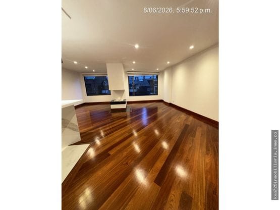 APARTAMENTO REMODELADO EN SANTA BARBARA