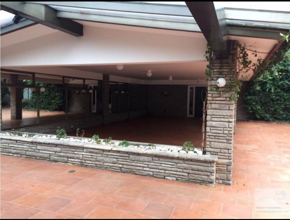 RENTA CASA EN REFORMA/LOMAS, 3 RECÁMARAS