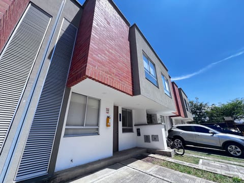 VENTA EN CR AZORA – VERDE ALFAGUARA, JAMUNDI en Jamundí (Municipio)
