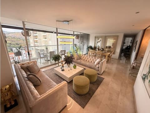 VENTA DE APARTAMENTO ZONA OESTE "SANTA TERESITA"
