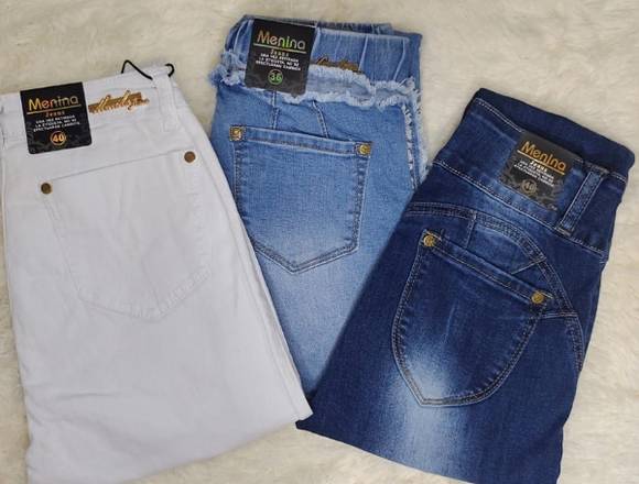 Bellos jeans, lindas blusas tendencia femenina en Independencia (Comuna)