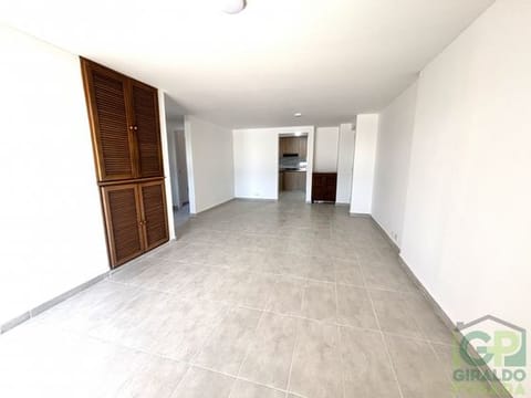 ARRIENDO APARTAMENTO EN SANTA LUCIA