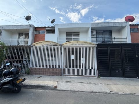 CASA EN VENTA - QUINTAS DE LA ITALIA - PALMIRA en Palmira (Municipio)