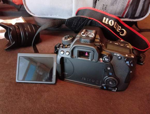 Camara Canon EOS 80D nueva en Panamá (Distrito)