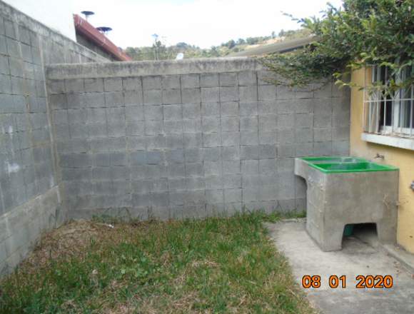 tengo a la venta casa aldea la LAGUNETA zona 18 en Ciudad de Guatemala (Municipio)