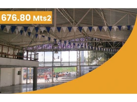 Local Vitrina Comercial - Calle 2 sur # 13a - 19, Bogotá
