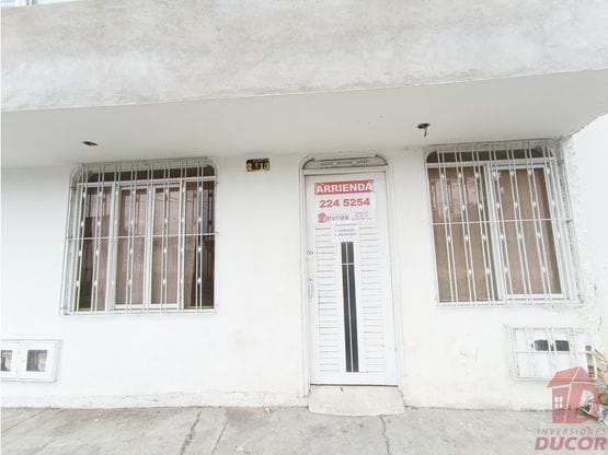 Se arrienda apartamento piso 1 Alameda ll