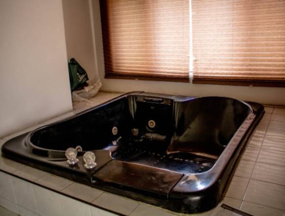 Se vende casa campestre en Cond. Marañón, Cali. en Tuluá (Municipio)