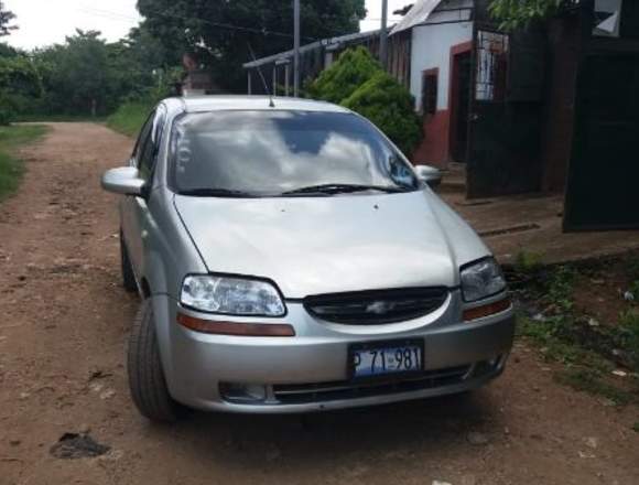 Chevrolet aveo año 2005 llame al tel 71625670