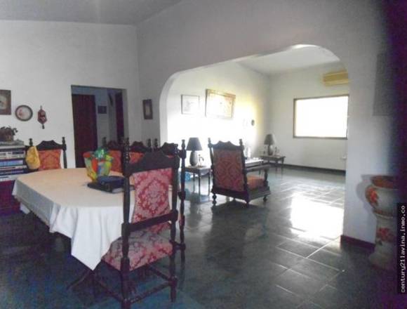 Venta Edificio con locales galpón y apartamentos Tocuyito ED002-V-MG en Valencia (Municipio)