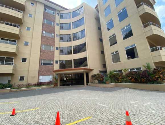 Venta de Apartamento en San Rafael, Escazú. en Escazú (Cantón)
