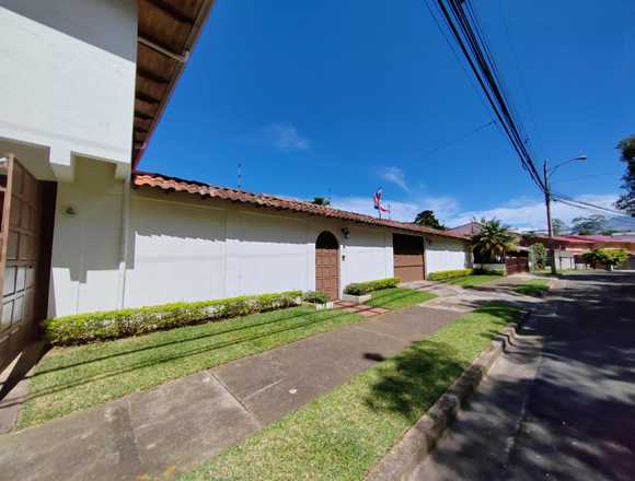Venta de Casa en Montes de Oca, San José.