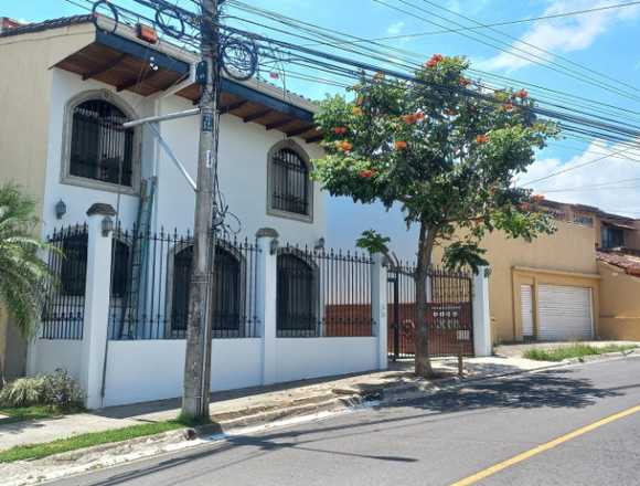 Venta de 2 Apartamentos en San Rafael, Escazú. en Escazú (Cantón)