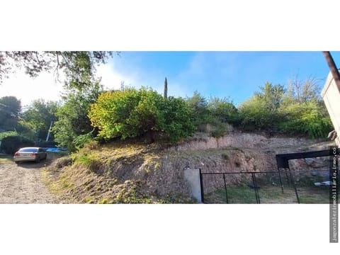 TERRENO CON INMEJORABLE VISTA