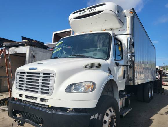 STOCK 1680 24FT REEFER TRUCK FREIGHTLINER 2014 en Luque (Distrito)